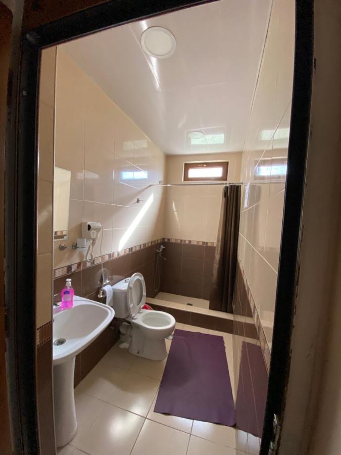 Manana Japaridze'S Guesthouse เมสเตีย ภายนอก รูปภาพ